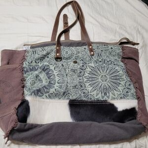 Myra Bag Cow